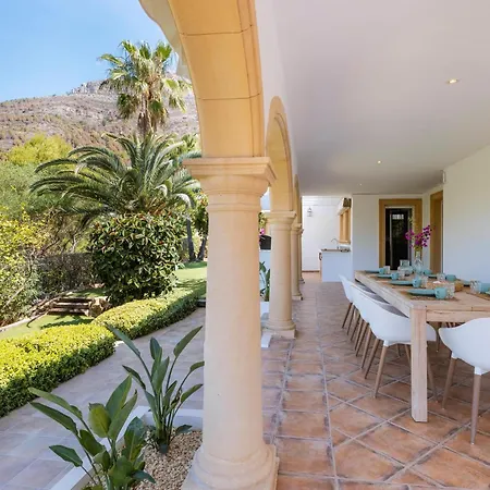 Casa Caramelo Villa