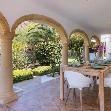 Casa Caramelo Villa *