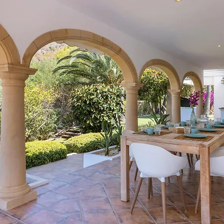 Casa Caramelo Villa *